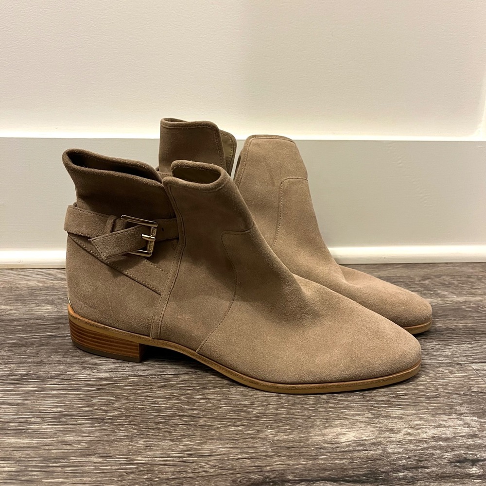 MICHAEL Michael Kors Boots Women's 11 Beige Tan Suede Leather Buckle Ankle - Picture 1 of 8